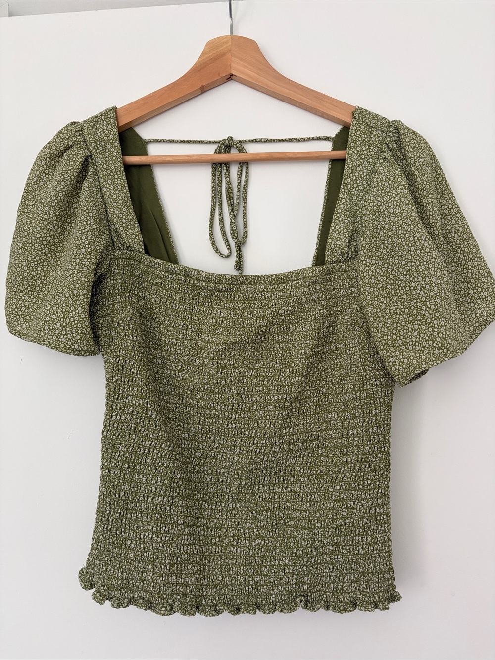 Abercrombie & Fitch Olive Green Smocked Puff Sleeve Crop Top with Tie Back